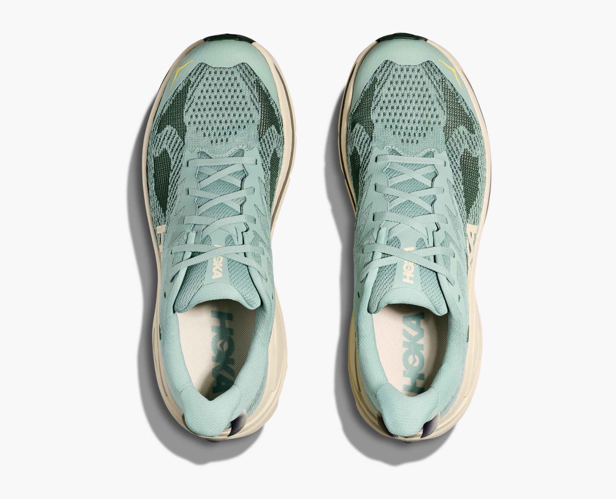 Hoka Men's Challenger 8 Jade / Truffle Salt 05