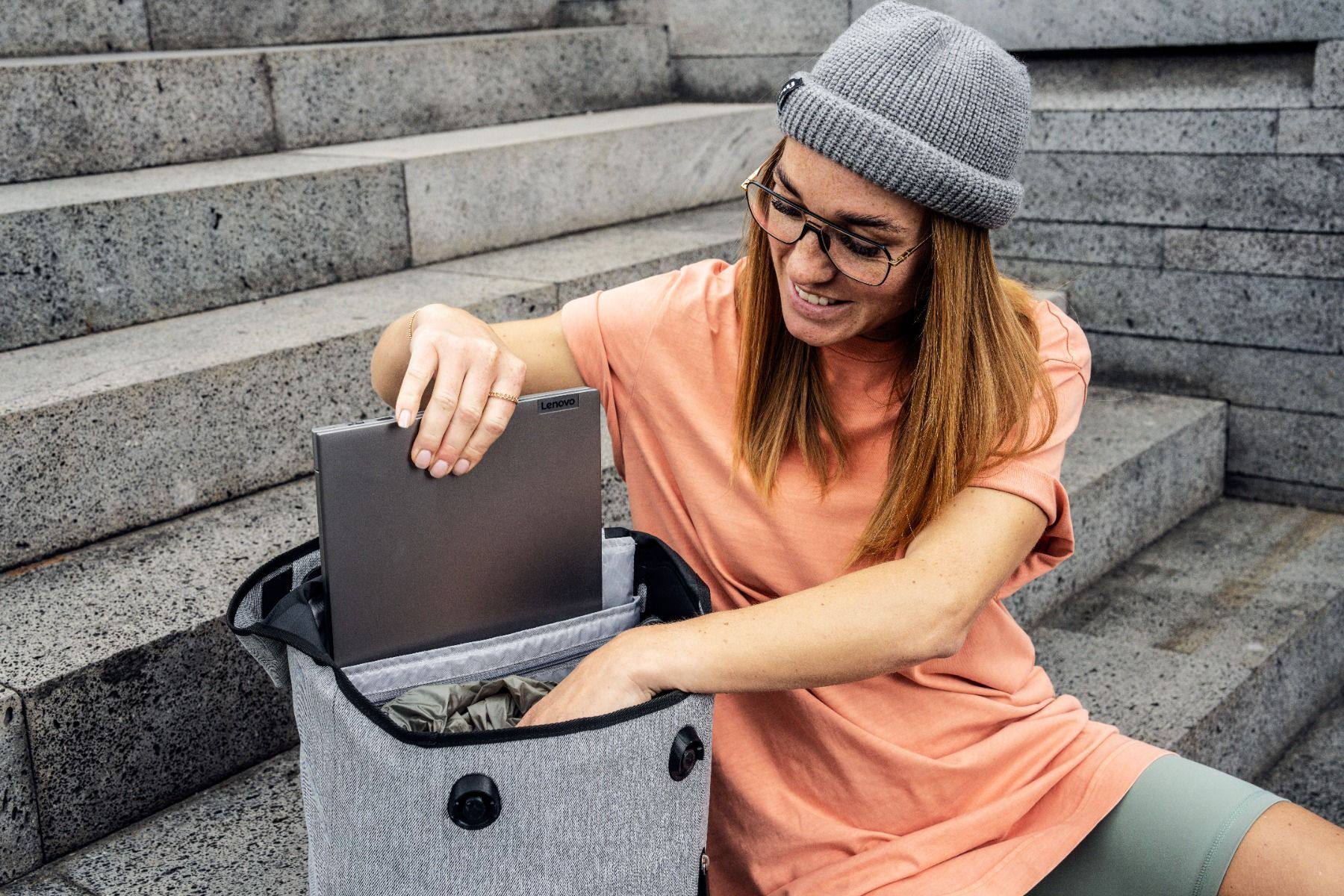 Ortlieb Soulo Vaaleanharmaa 04