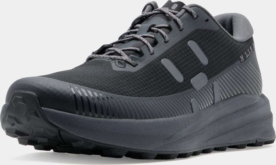 Haglöfs Men's L.I.M Horizon Low Musta 01