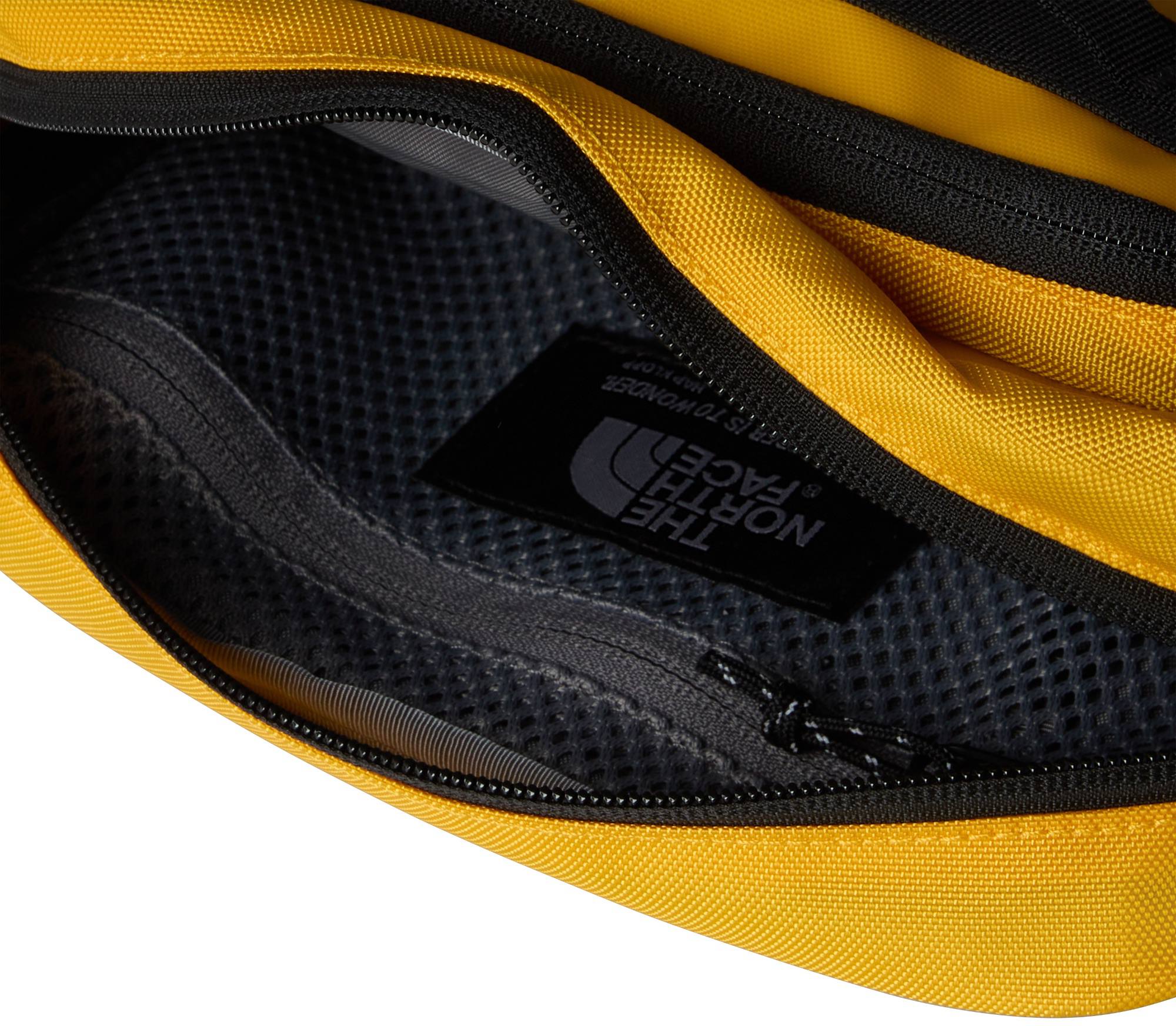 The North Face Base Camp Lumbar Kulta/Musta 03