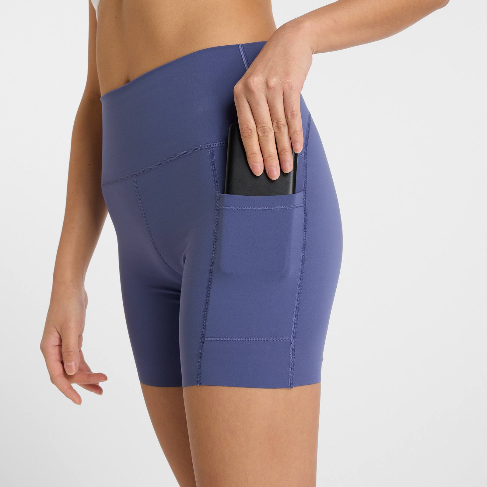 New Balance Women's Sleek Pocket High Rise Short 6" Dream State 04