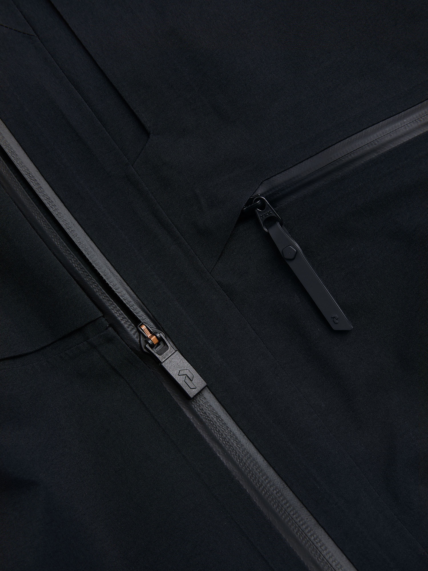 Peak Performance Men's Alpine GTX C-Knit 3L Pant Musta 03