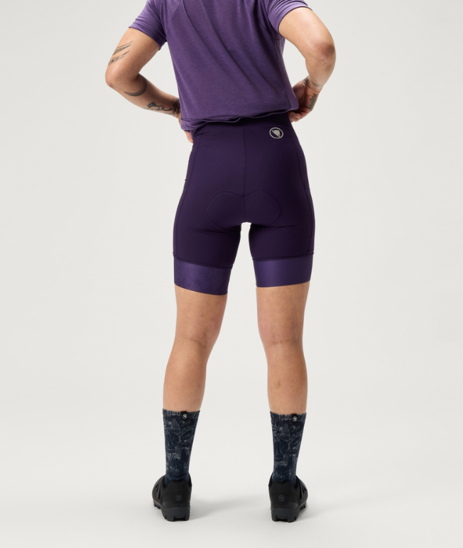 Endura Women's Loop Waist Short Bramble 04
