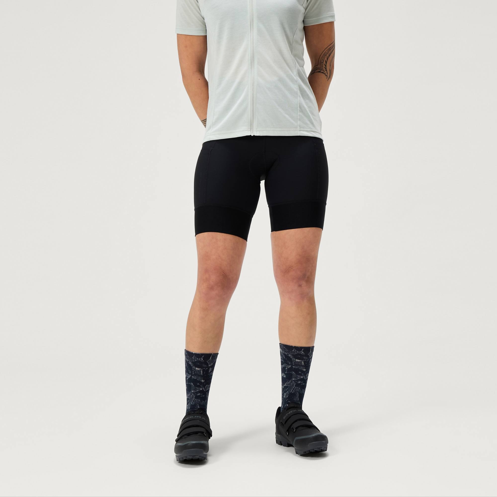 Endura Women's Loop Waist Short Black 03