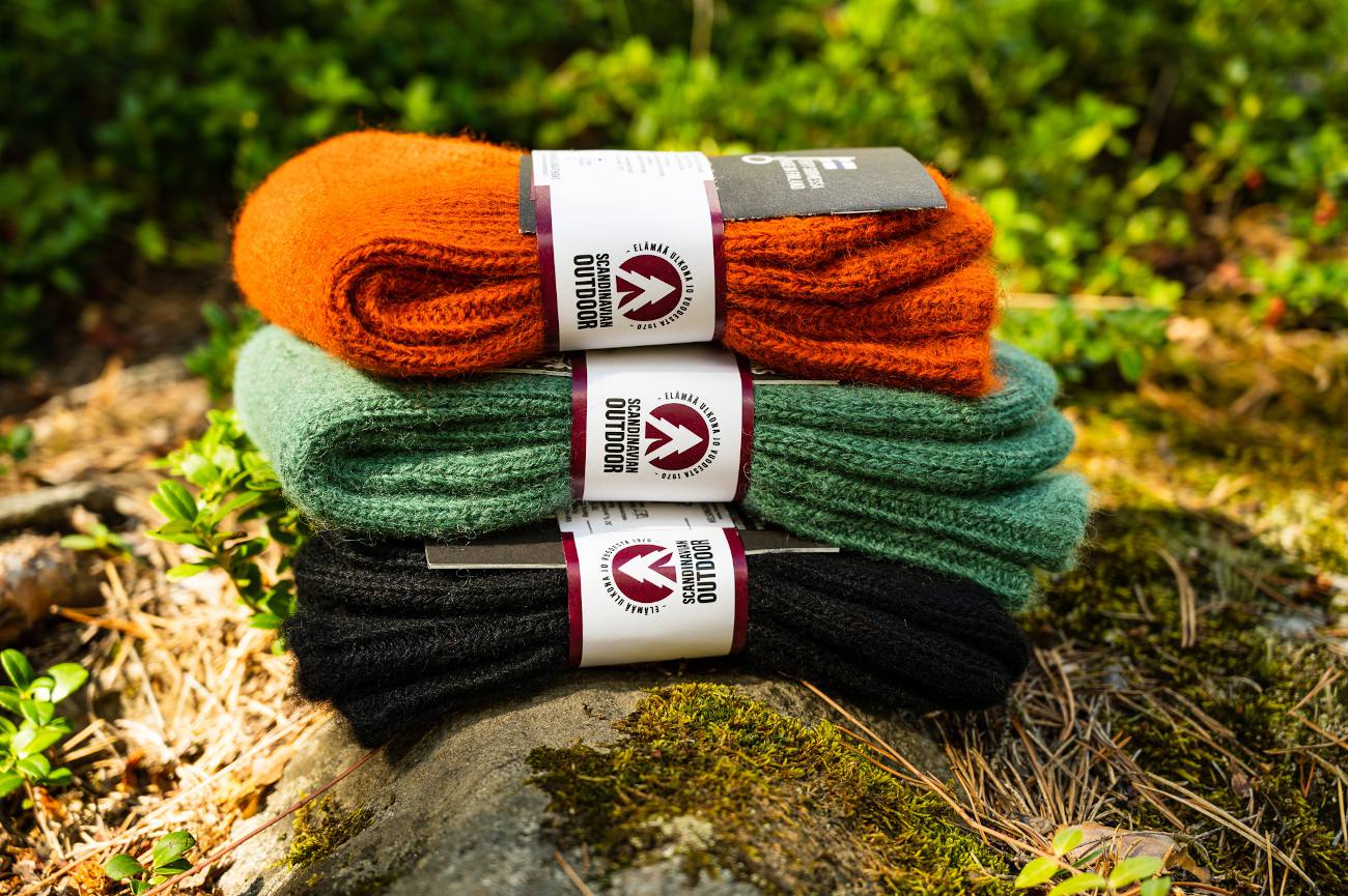 Devold Lämmin setti ulkoiluun naisille Black 06