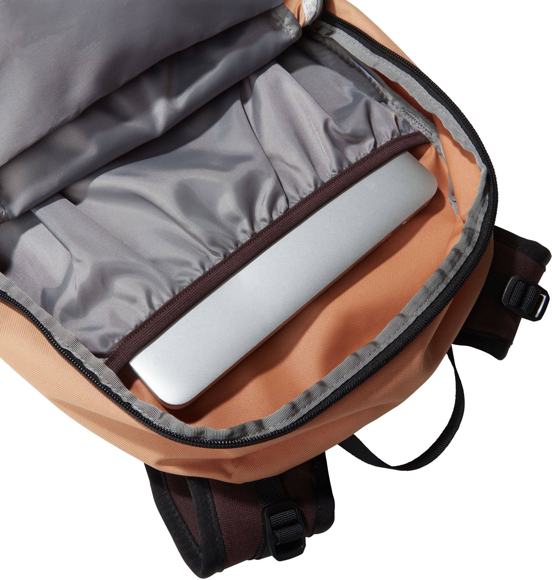 The North Face Basin 18 Beige/Ruske 06