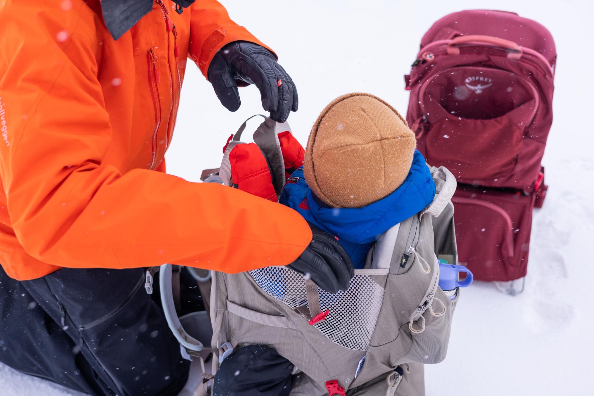 Osprey Poco LT Black 09