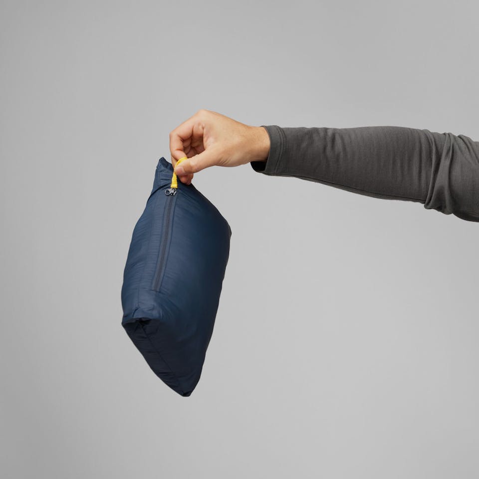 Fjällräven Men's Expedition Pack Down Hoodie Black 12