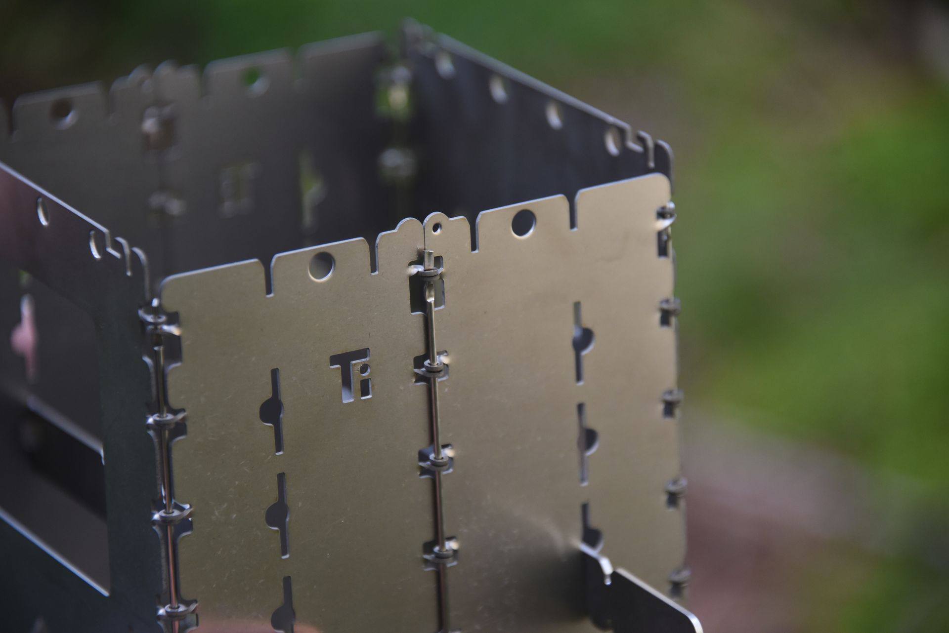 Bushcraft Essentials Bushbox XL Titanium  11