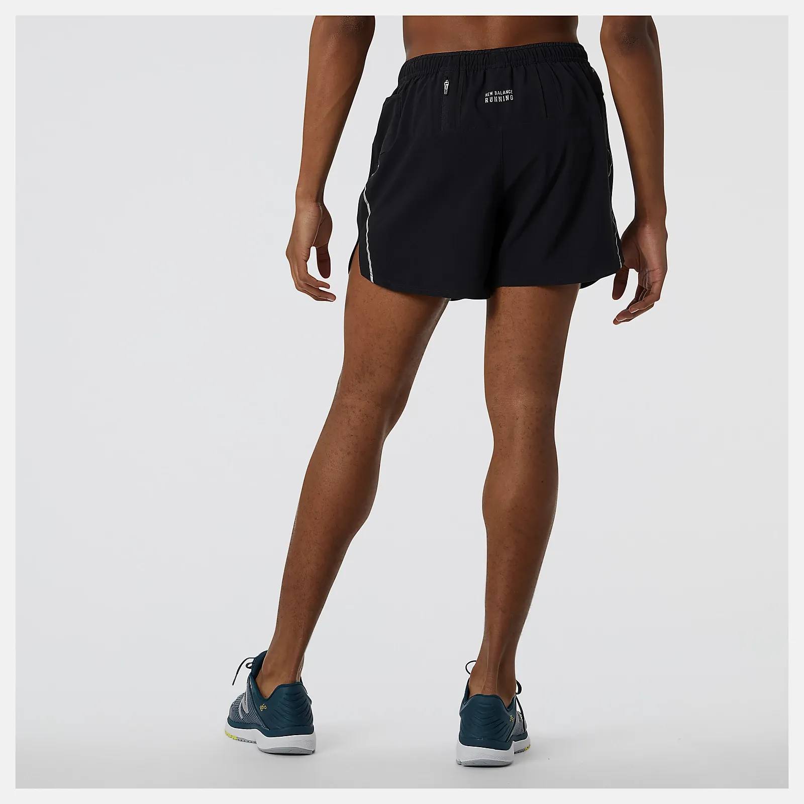 New Balance Impact Run 5" Shorts Musta 02