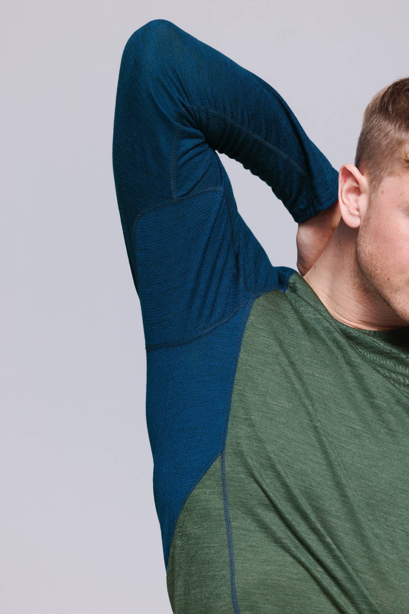 Devold Men's Running Merino 130 Shirt Forest 04