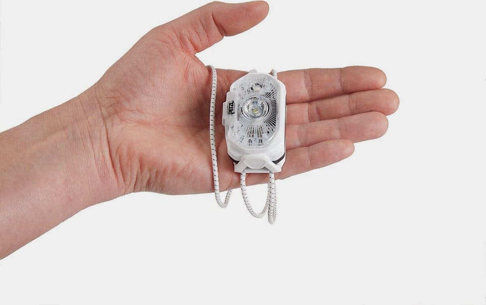 Petzl Swift LT Musta 04