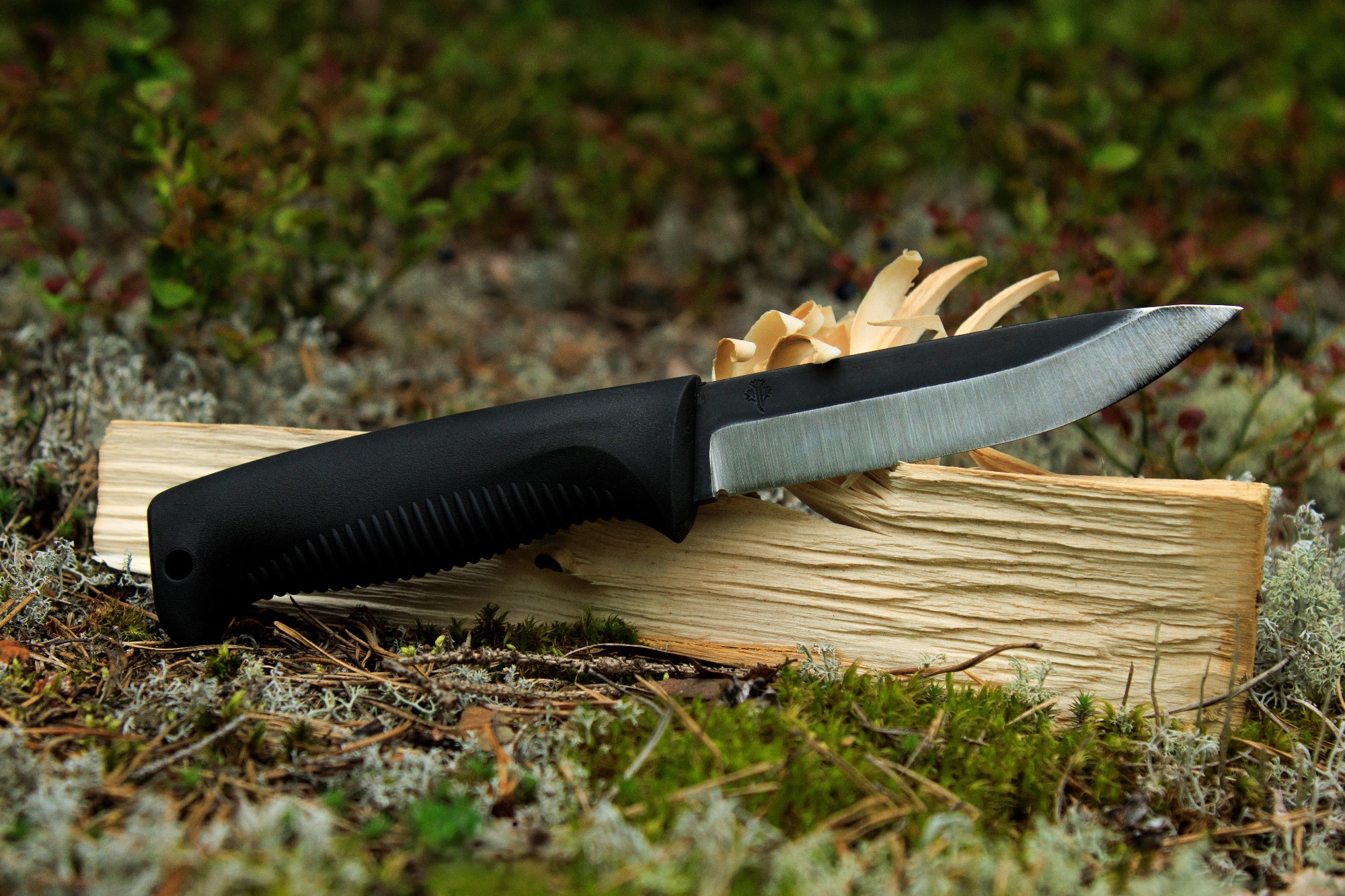 Peltonen Knives Ranger Knife M07 N690, leather sheath, non-coated Black 04