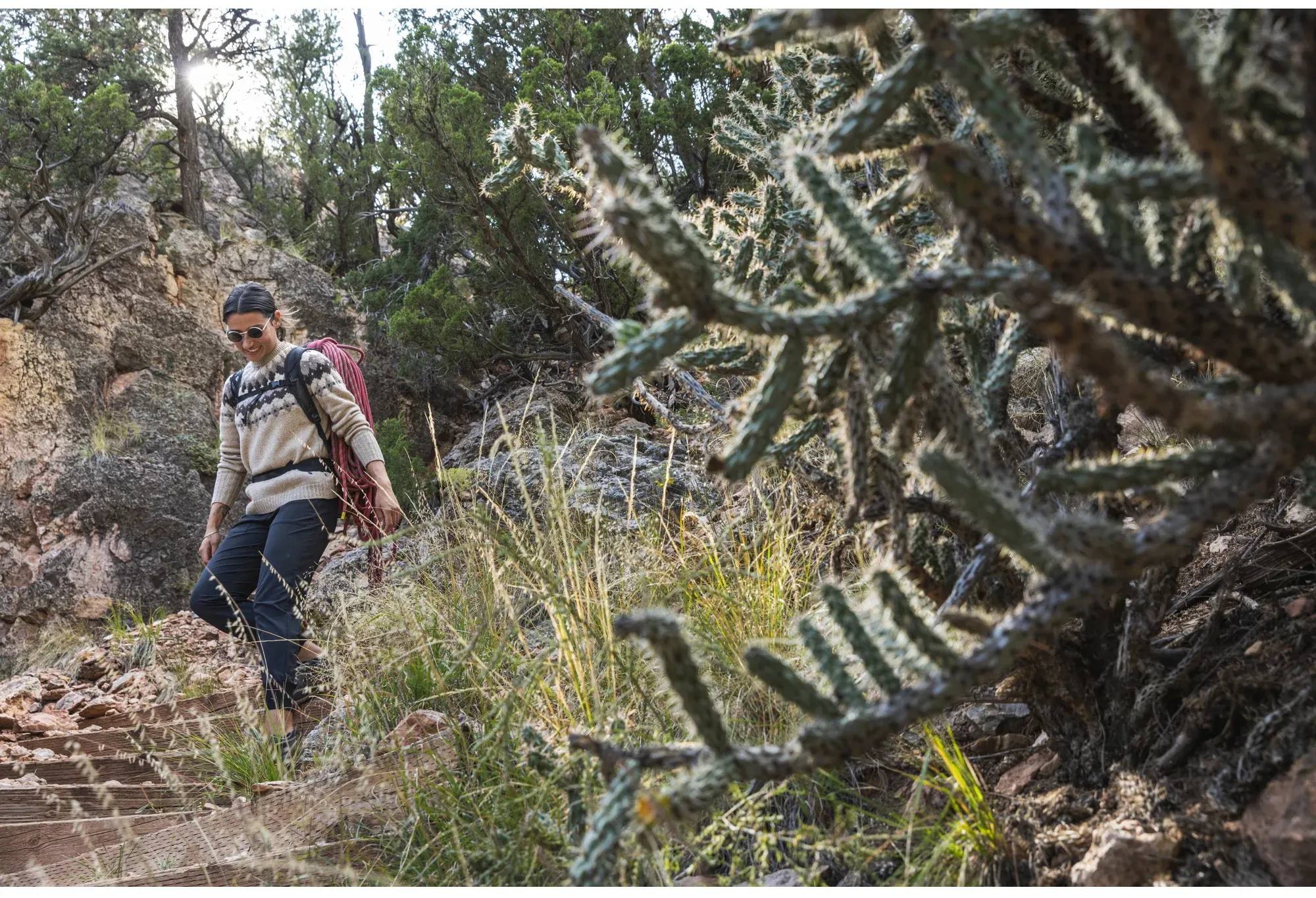 Royal Robbins Women's Rockcraft Crew Long Sleeve Sand 06
