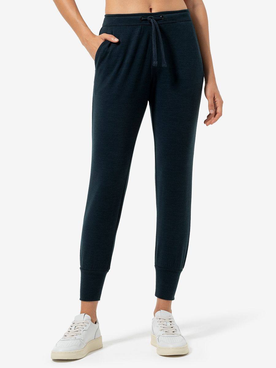 Supernatural Women's Everyday Jogger Pant Musta 03