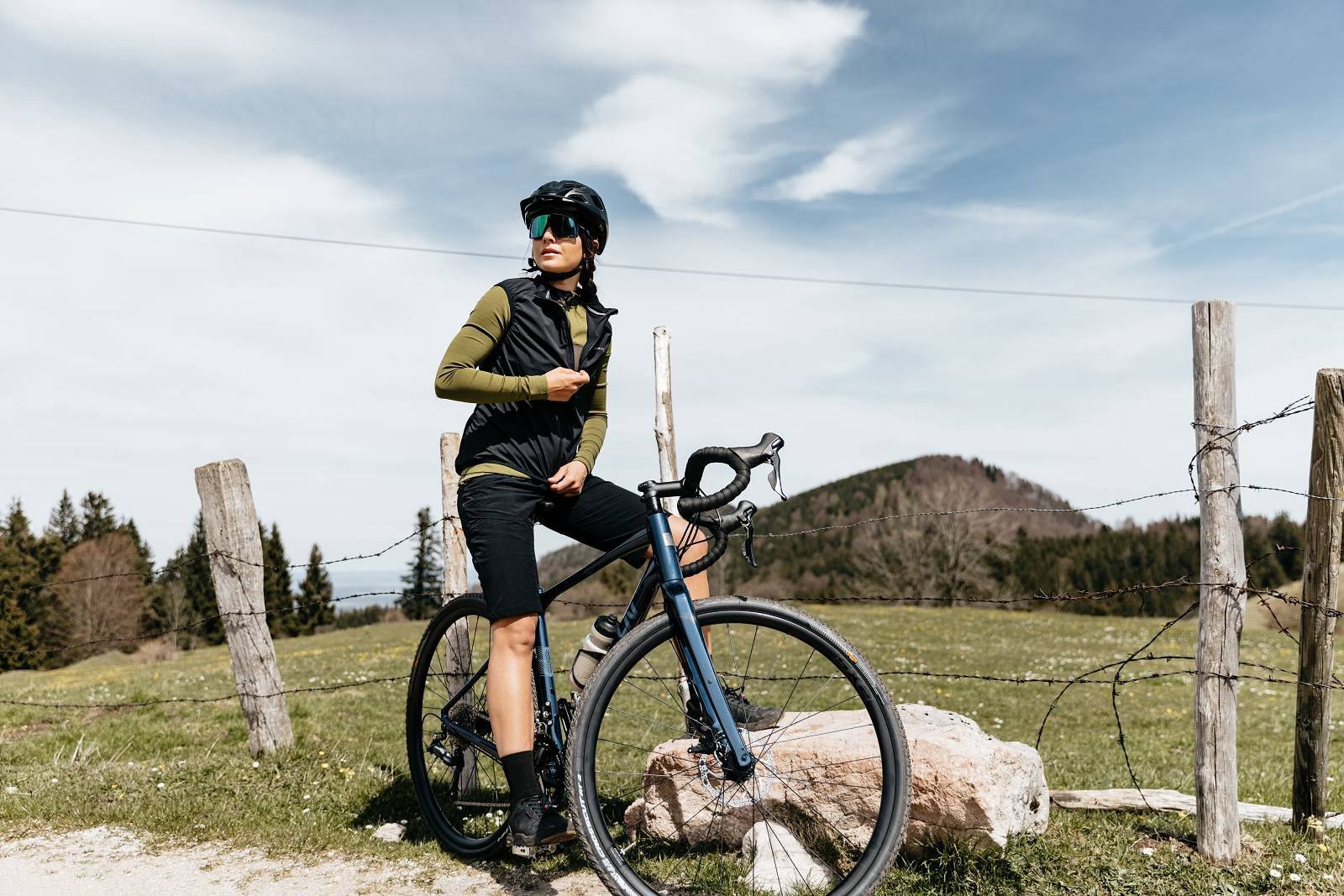 Supernatural W Unstoppable Gilet Musta 09