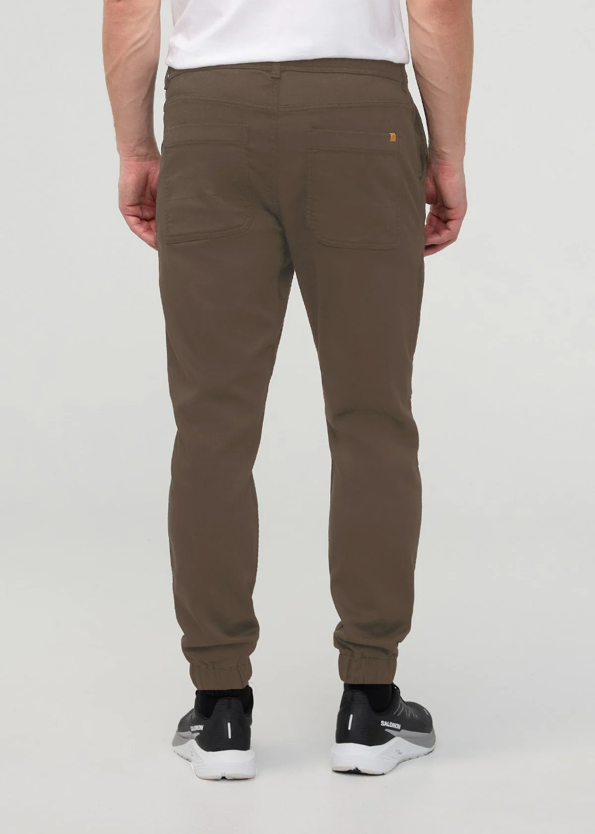 Duer Men's No Sweat Jogger Canteen 06