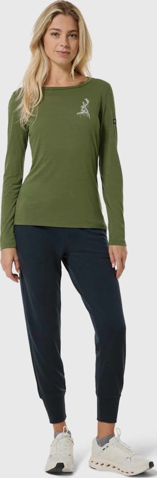 Supernatural Women's Charming Deer Long Sleeve
