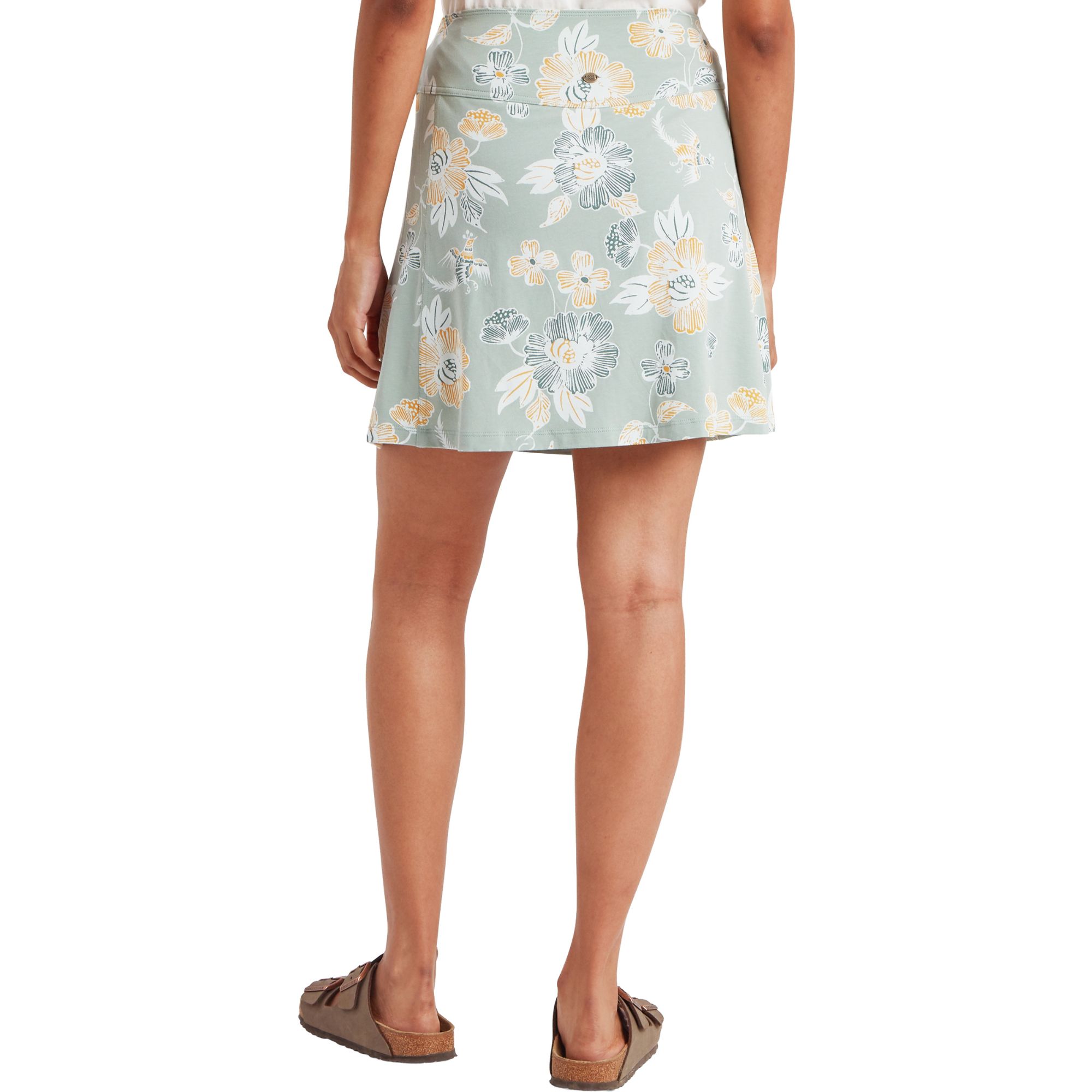 Sherpa Women's Neha Skort Celery 02