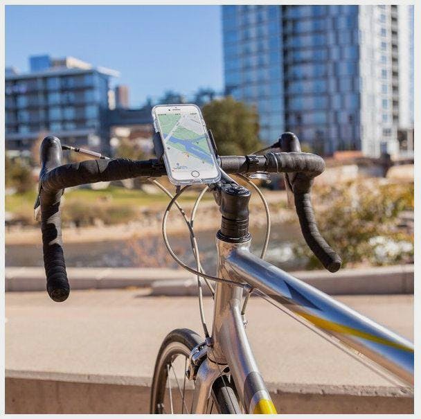 Nite Ize Squeeze Rotating Smartphone Bar Mount  04