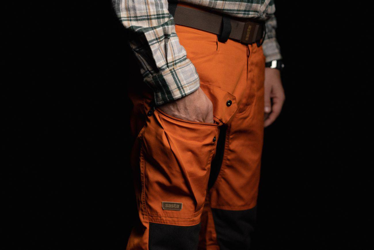 Sasta Jero Pants Musta 04