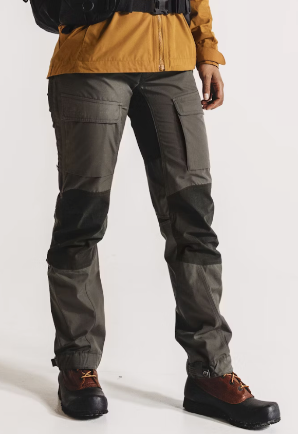 Lundhags Women's Authentic II Short/wide Pant Black 04