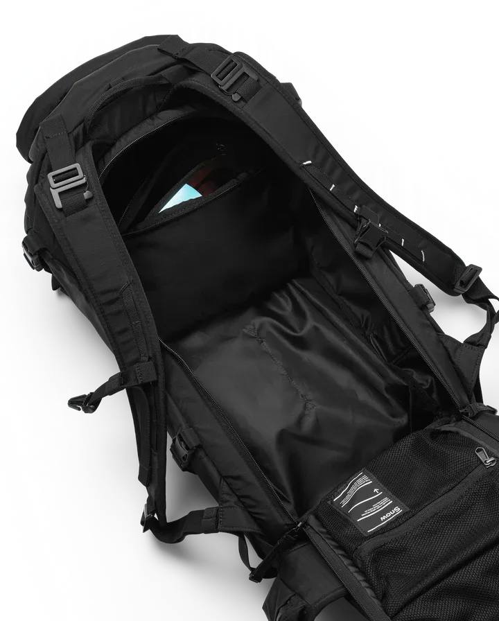 DB Snow Pro 32L Backpack Black 05