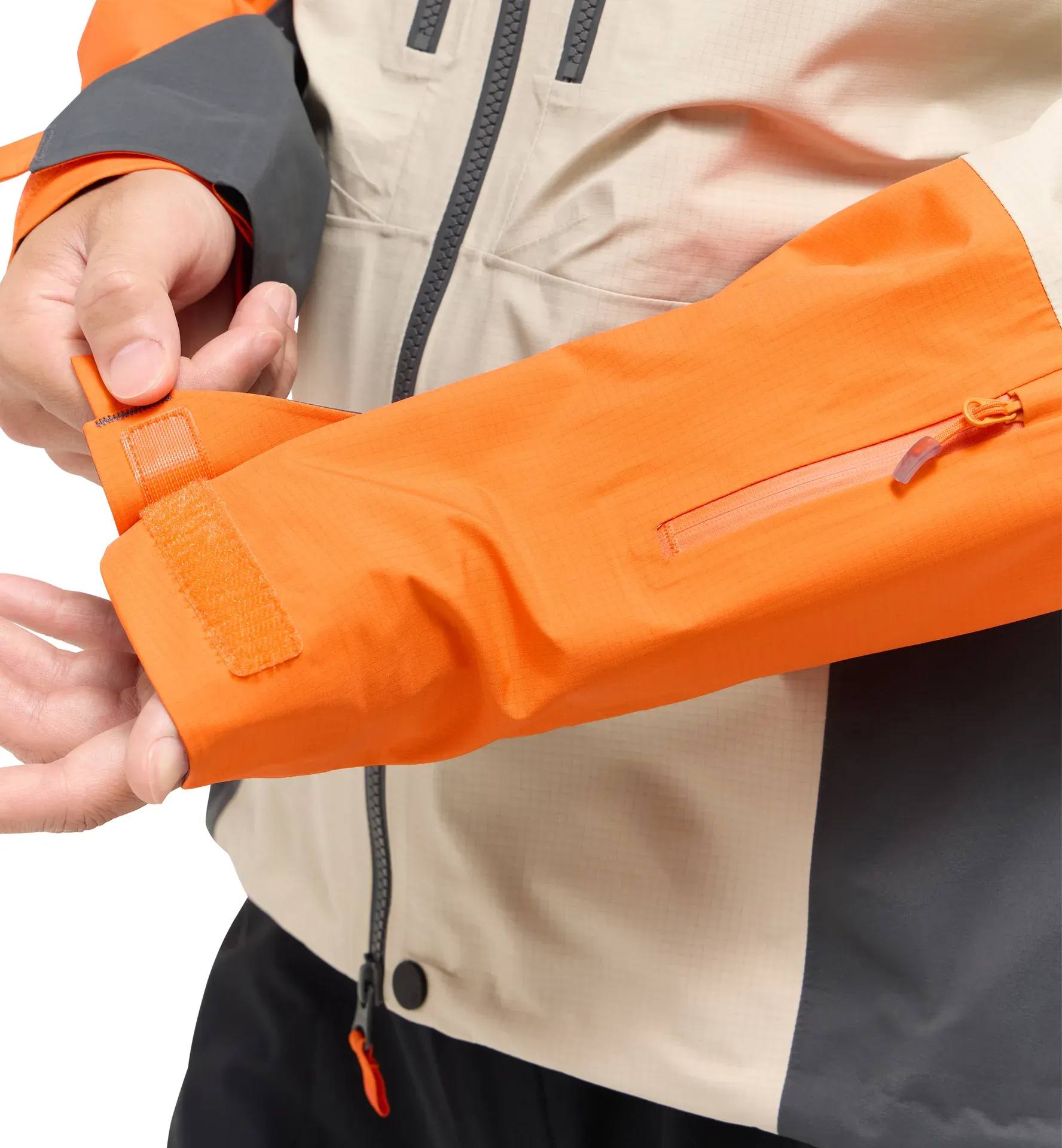 Haglöfs Men's Spitz GTX Pro Jacket Chalk/Magnetite 11