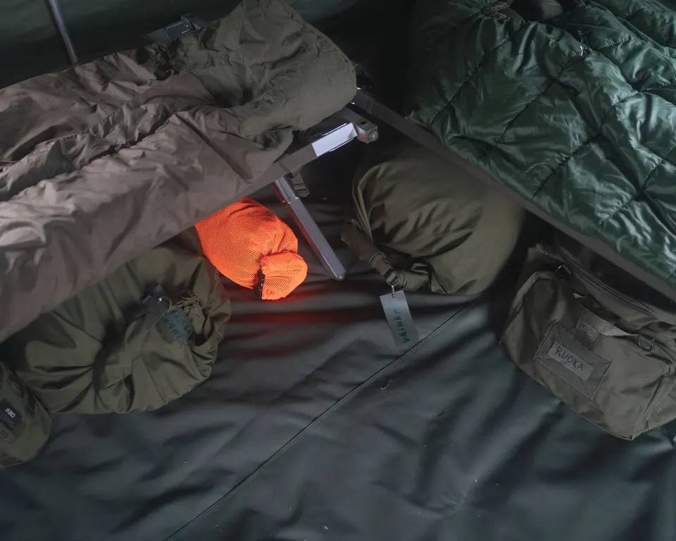 Savotta Rolltop Stuffsack, mesh, 20L Black 06