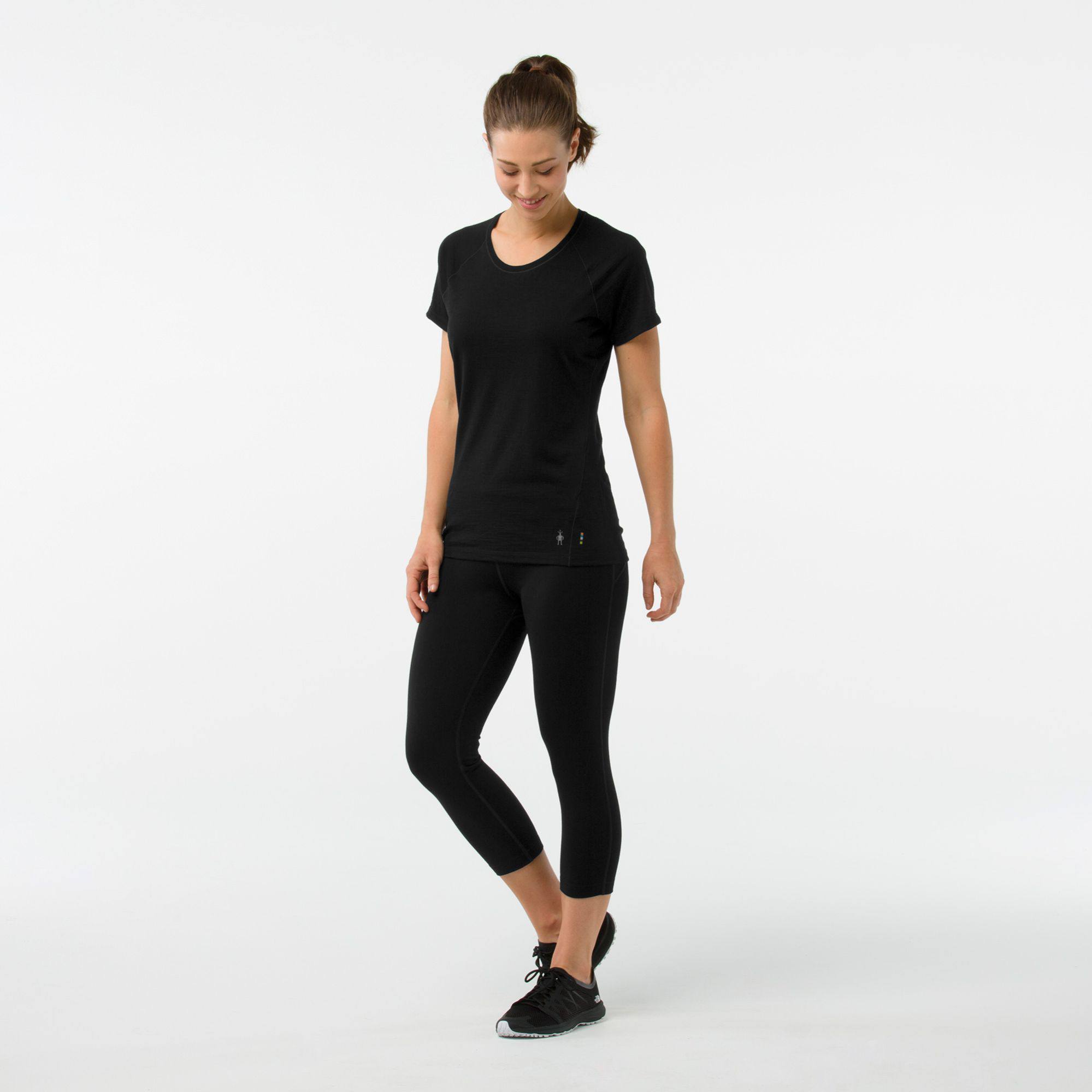 SmartWool 150 Baselayer W SS Musta 02