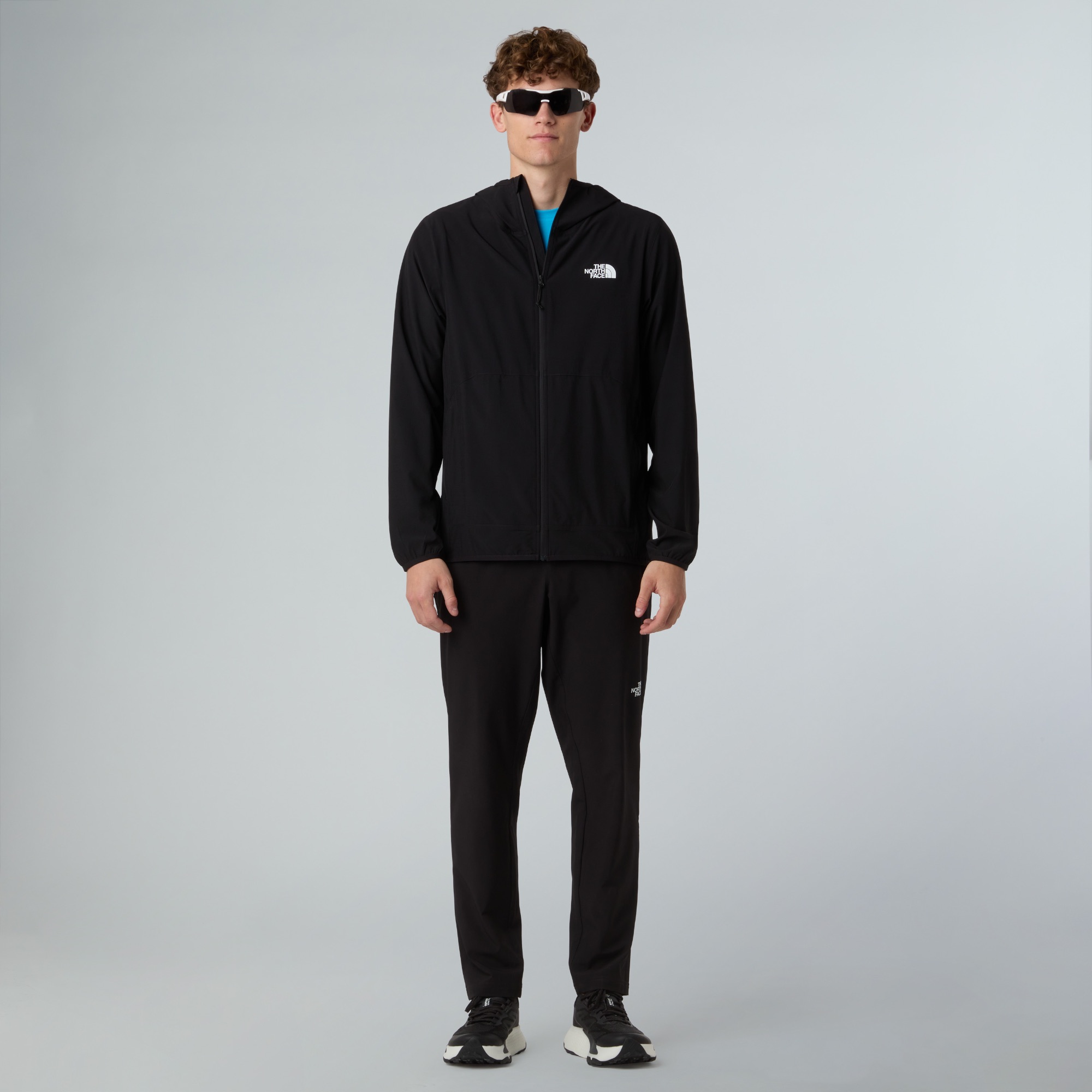 The North Face Men's 24/7 Woven Jogger Musta 02