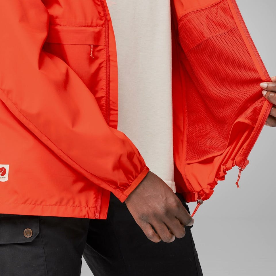 Fjällräven Women's High Coast Wind Hoodie Chalk Rose 09