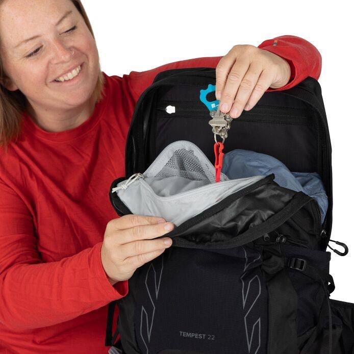 Osprey Tempest 22 EF Musta/Coal 12