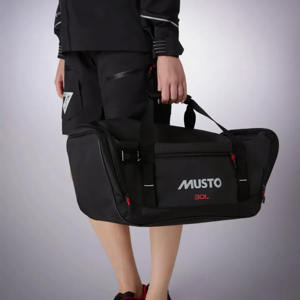 Musto 30L Duffel Bag Black 03