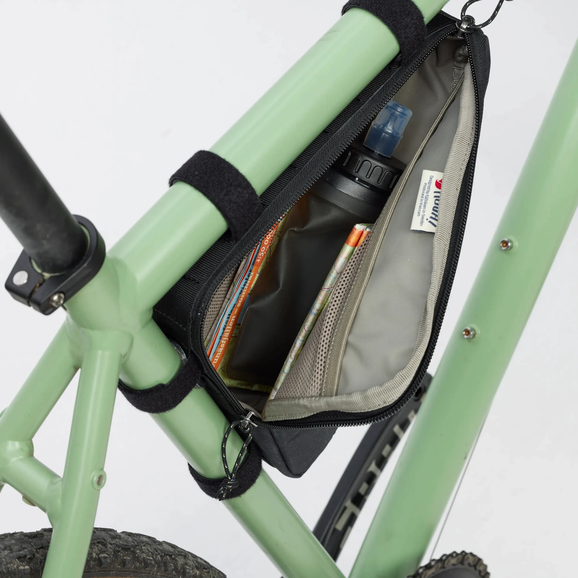 Fjällräven Hoja Triangle Frame Bag Musta 11