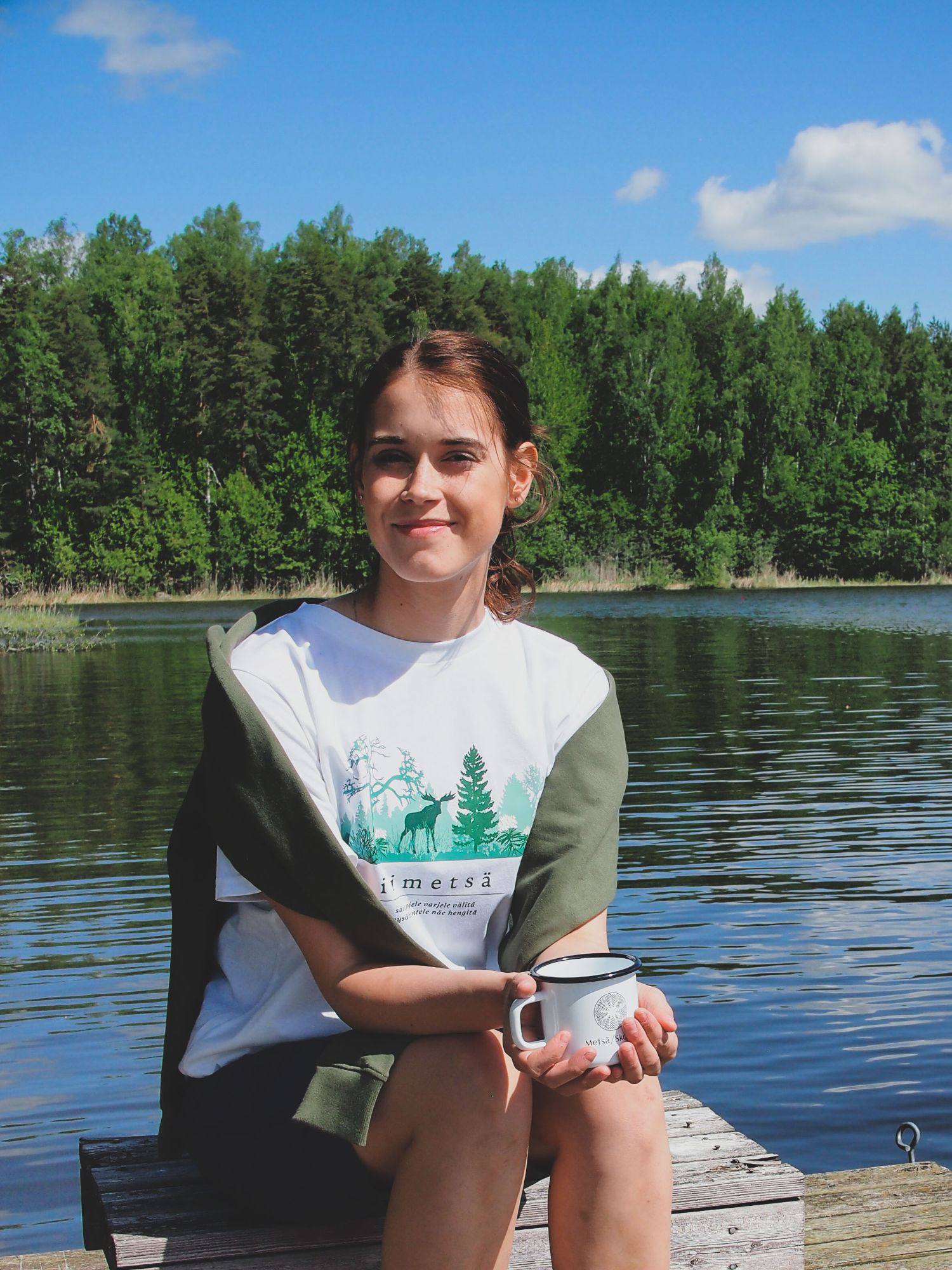 Metsä/Skogen Ikimetsä Tee, Printti White 05