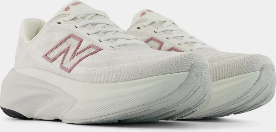 New Balance Women's Fresh Foam More V6 Sea Salt / Rosewood / Grey mat 04