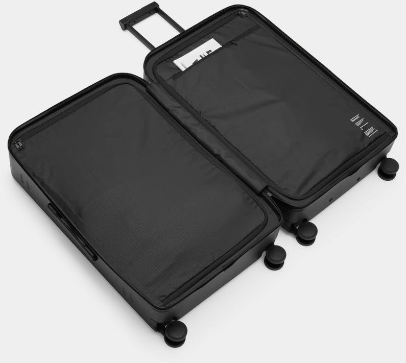 DB Ramverk Check-in Large Musta 09