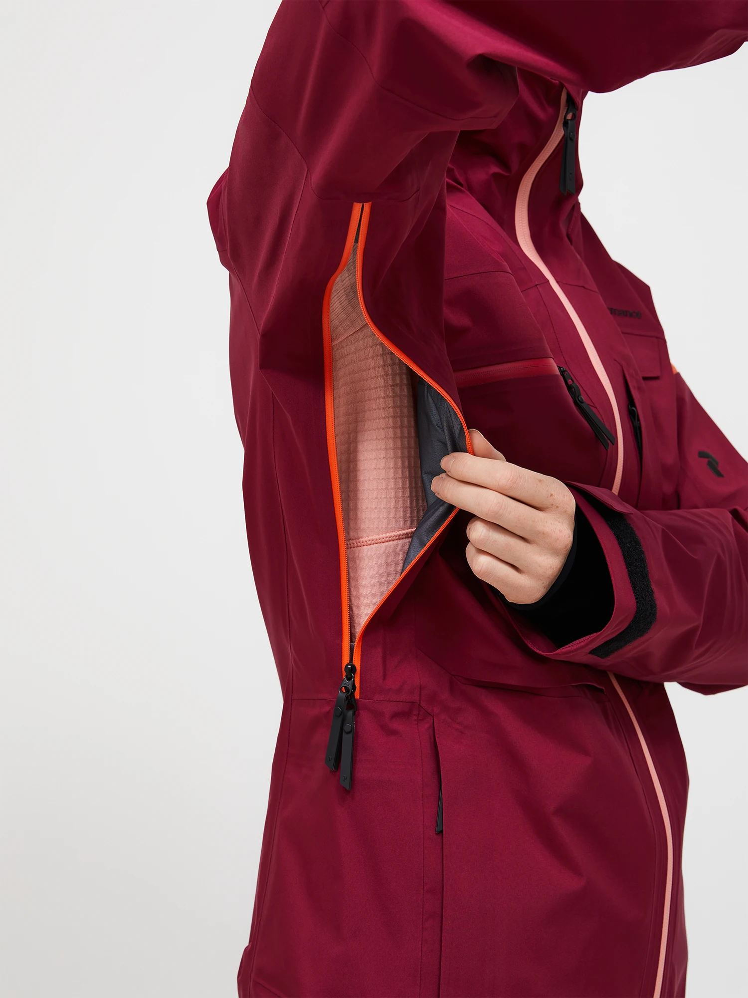 Peak Performance Women's Alpine GTX C-Knit 3L Shell Jacket Vertical Zenith 07