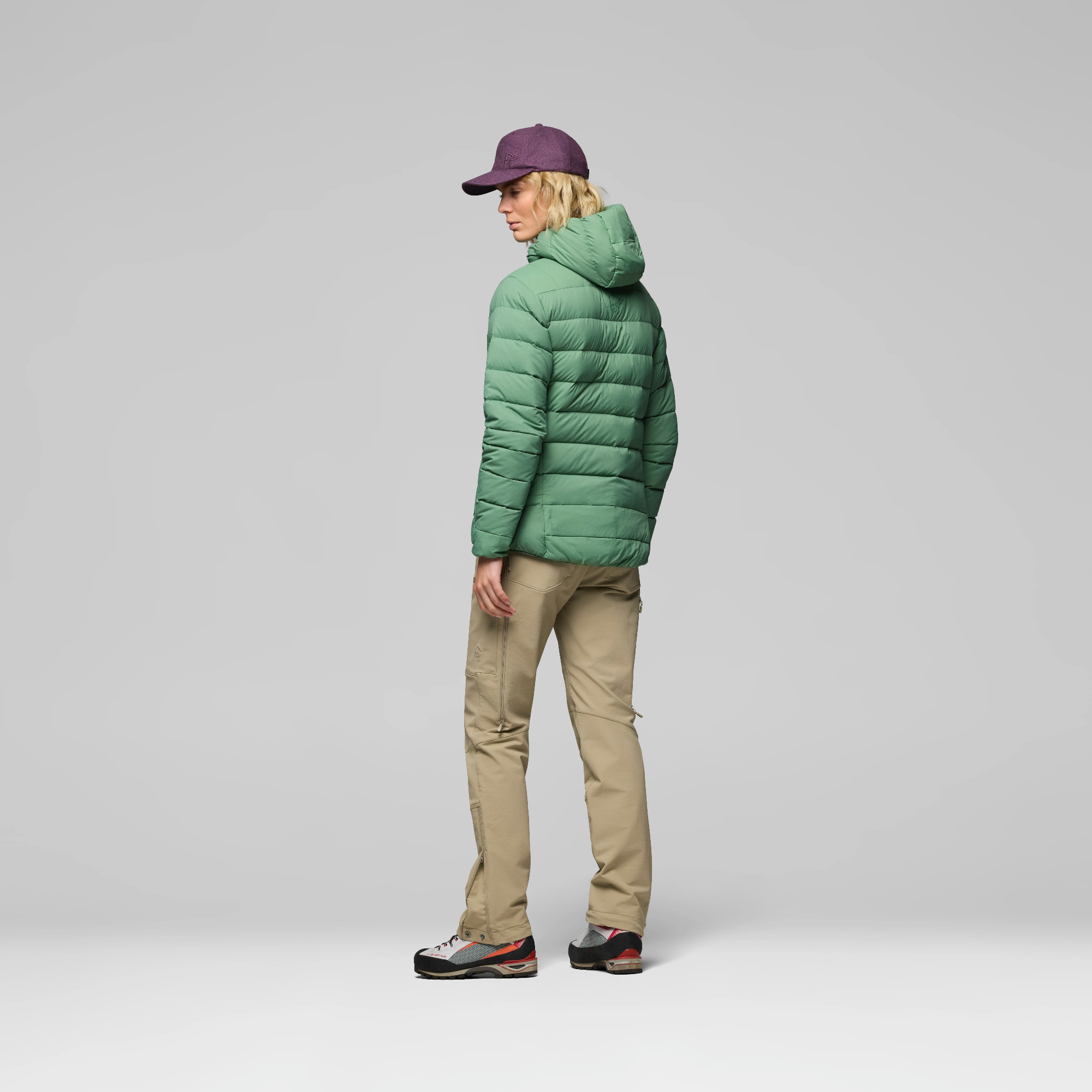 Norrøna Women's Femund Down 700 Hood - Naisten untuvatakki Ivy Green 02