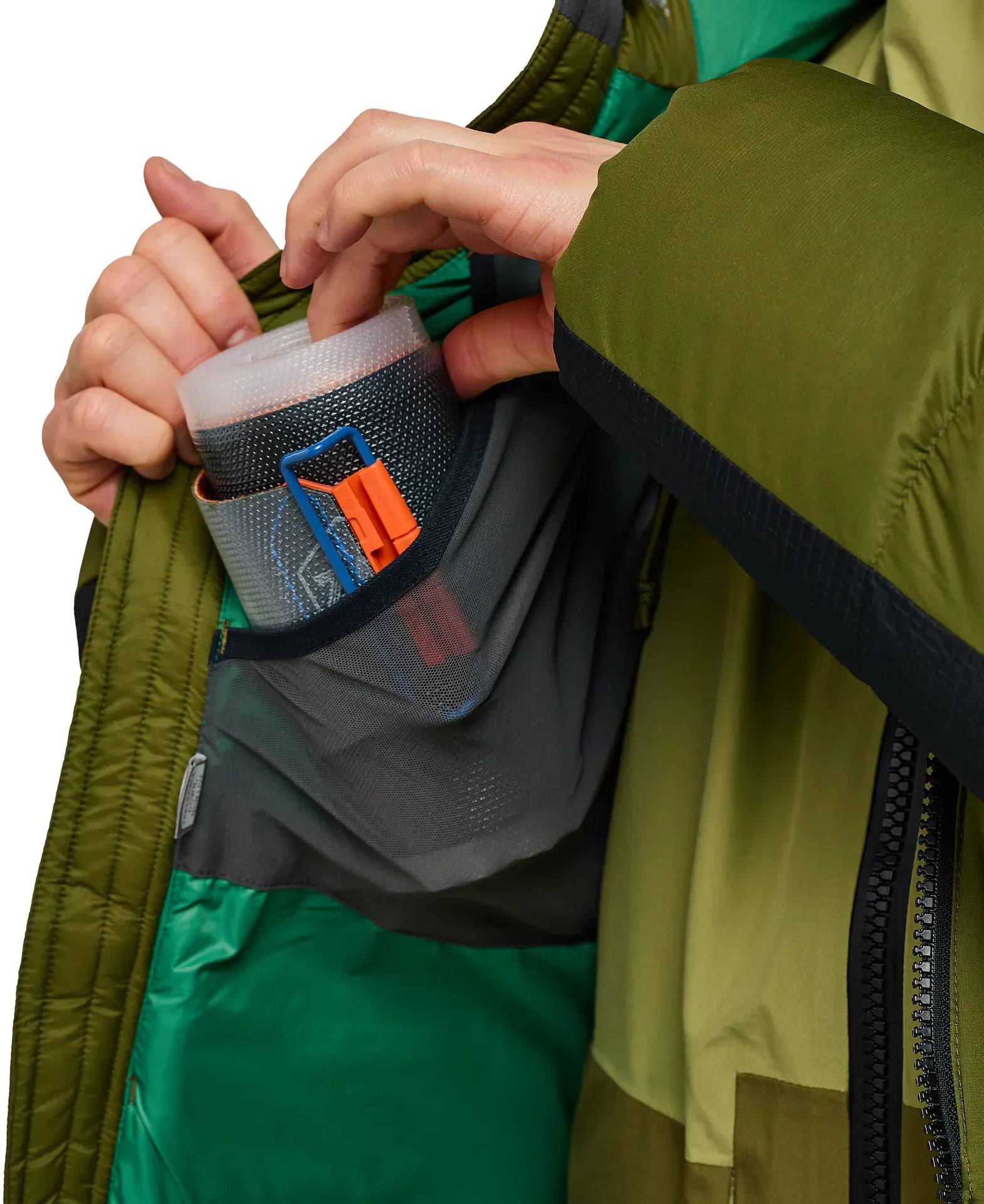 Haglöfs Women's Riksgräns Down 850 Hood Olive Green/True Black 08