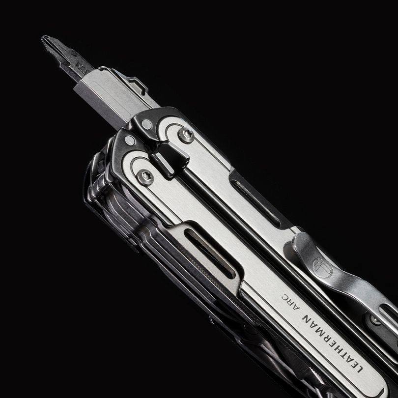 Leatherman Arc  09