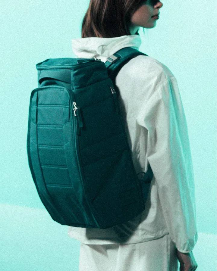 DB Hugger 25L Teal 04