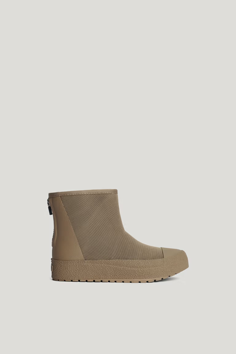 Tretorn Women's Arch Hybrid Shitake 04