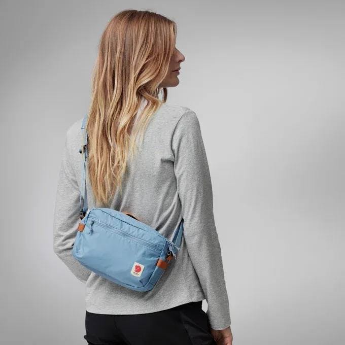 Fjällräven High Coast Crossbody Blackberry 04