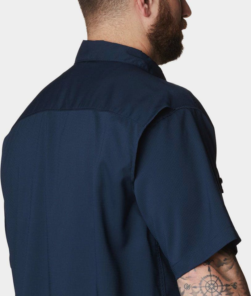 Columbia Men's Utility II Solid Short Sleeve Big Navy 04