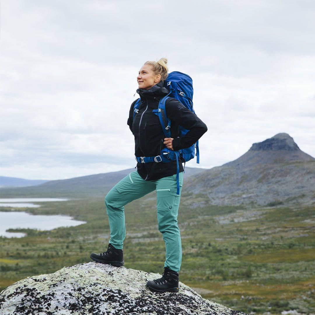 Halti Women's Juonto Nano Jacket Musta 05