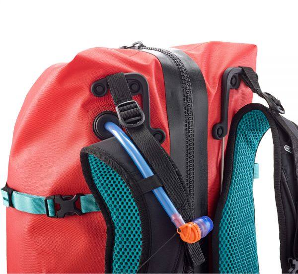 Ortlieb Atrack Hydration System Musta 03