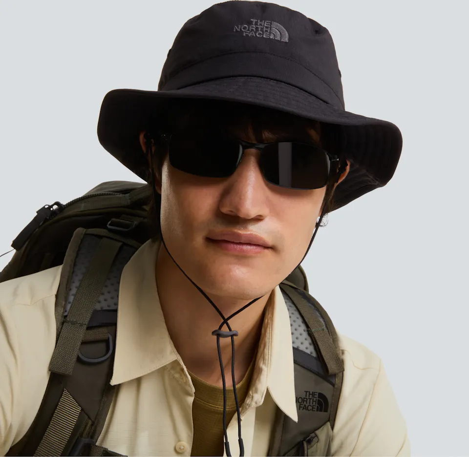 The North Face Horizon Bucket Musta 02