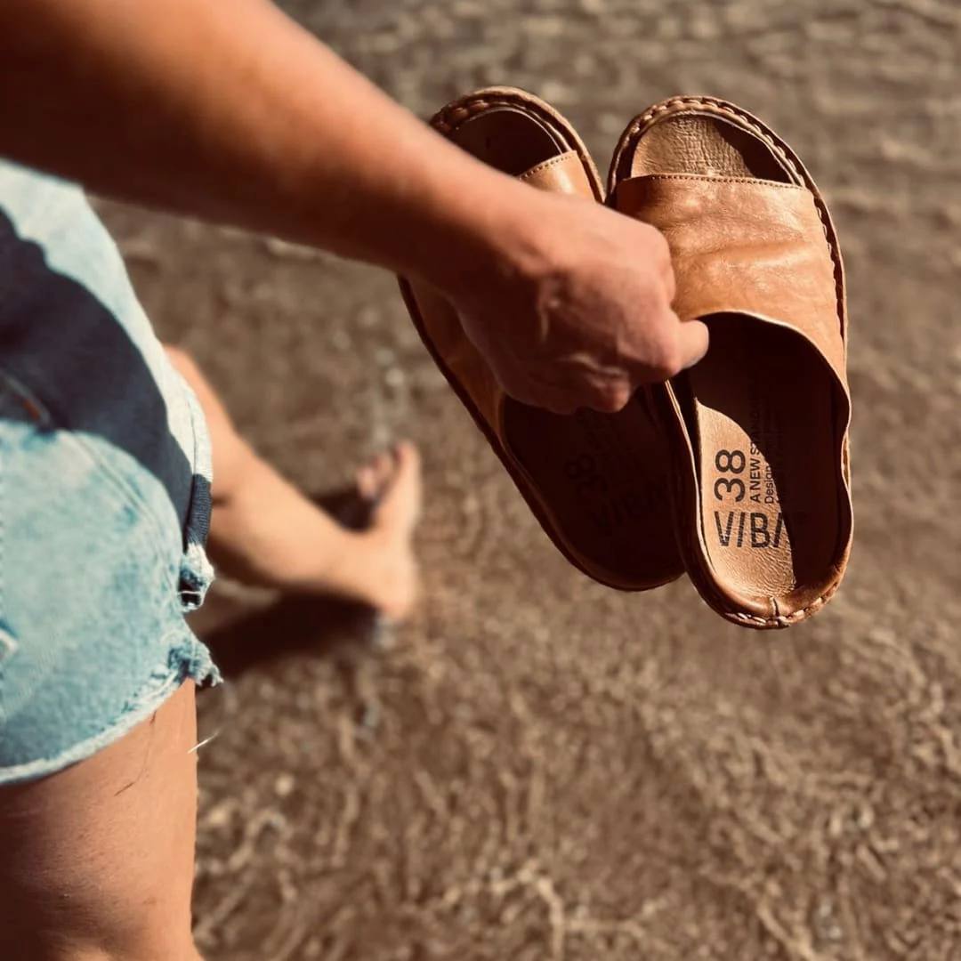 VIBAe St Tropez Leather Cognac 03